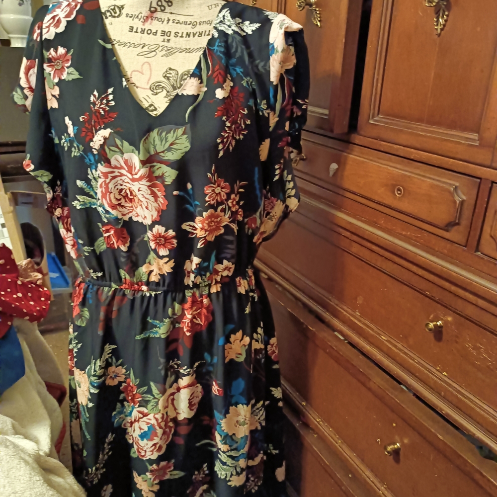 Floral V-Neck Dress